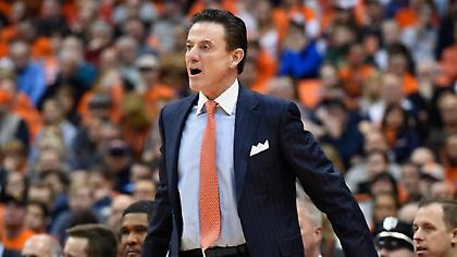 Τα πήρε με οπαδό ο Πιτίνο (video)