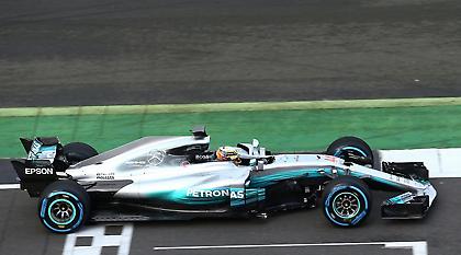 Η νέα Mercedes «πάτησε» Σίλβερστοουν (pics/video)