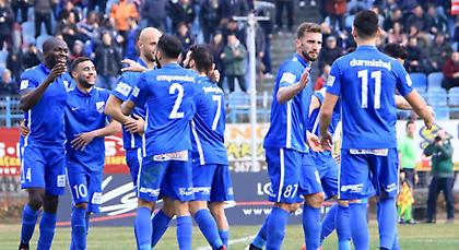 Δεν πιάνεται ούτε με… ενστάσεις η Λαμία