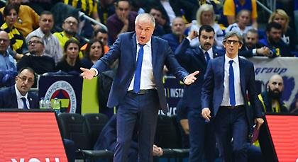 Ομπράντοβιτς: «Είχαμε άλλο σκεπτικό στο τέταρτο δεκάλεπτο»