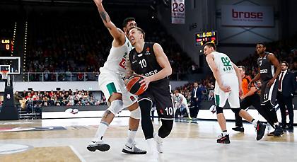 «Ζωντανή» για τα playoffs η Ζαλγκίρις!