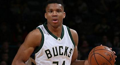 Διπλός Giannis στο Top 10 (video)
