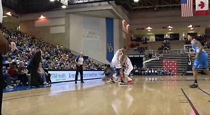 Απίστευτο: Ντρίμπλαρε περνώντας… κάτω από τα πόδια του αντιπάλου του! (video)