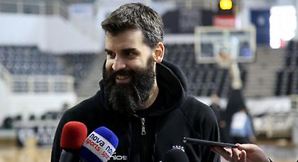 Τσόχλας: «Εξαιρετική ομάδα η Τενερίφη, να είμαστε ανταγωνιστικοί»