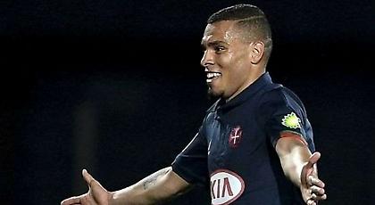 «Ανατροπή» για Μπελενένσες