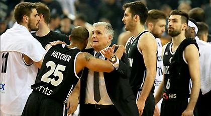 Σαλμονέλα έπαθαν στην Παρτιζάν