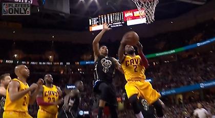 Η τρομερή τάπα του Γιάννη στον Ίρβινγκ (video)