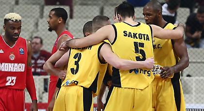 Πρίγκιπες εκείνοι, αλλά «βασίλισσα» η ΑΕΚ!