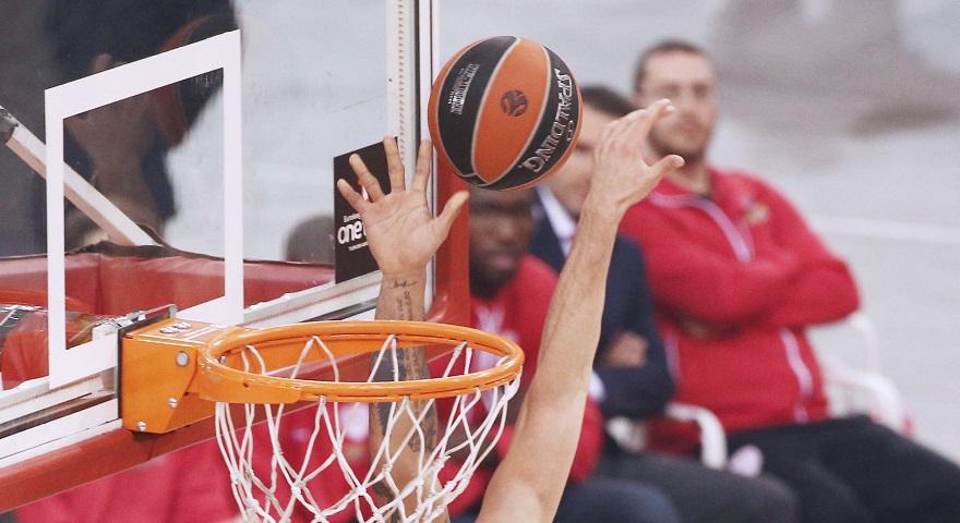 Με Παπανικολάου και Γκάμπριελ οι καλύτερες τάπες του Φεβρουαρίου (video)