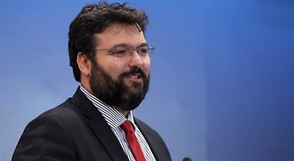 ΓΓΑ: «Θα εντοπιστούν ο δράστες του πανό και θα τιμωρηθούν»