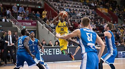 Πρώτο βήμα για Λούντβιγκσμπουργκ, Σάσαρι και Βενέτσια