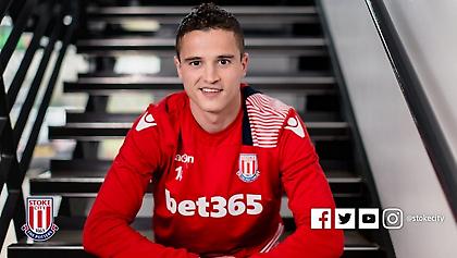 Στη Στόουκ μέχρι το 2019 ο Αφελάι