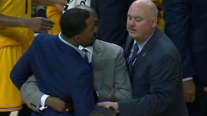 Επεισόδιο Σμιθ με παίκτες των Χιτ (video)