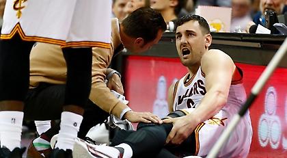 Σοκ με Μπόγκουτ! Τέλος η σεζόν μετά από 59’’ στους Καβαλίερς (video)