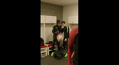 Ο Ομπαμεγιάνγκ «έσκασε» την μπάλα στα μούτρα του Ντεμπελέ (vids)