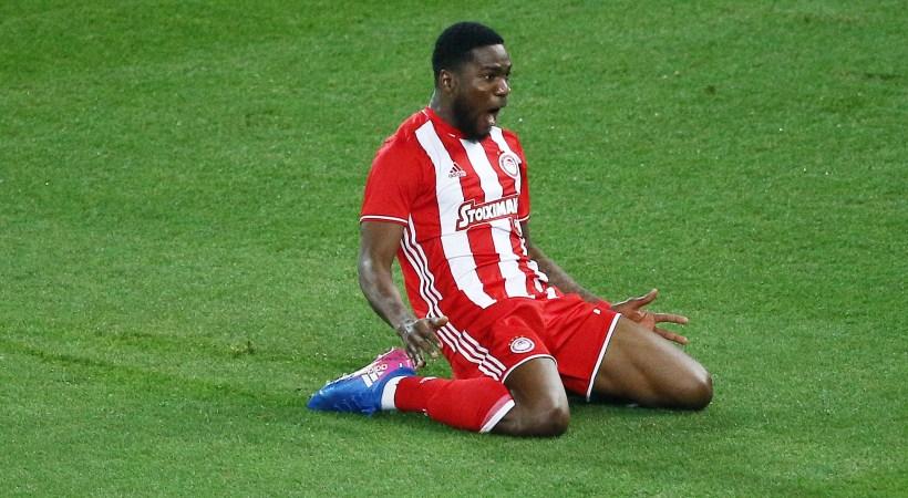 Ιντέγε: «Καλή τύχη Ολυμπιακέ, ένας από εσάς» (pic)