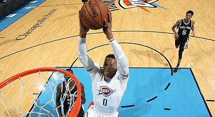 «Θερίζει» και γράφει ιστορία ο Γουέστμπρουκ