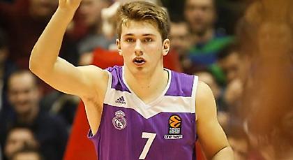 Το δώρο του Ερυθρού Αστέρα στον Ντόντσιτς (pic)