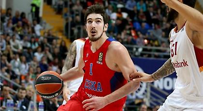 Χάρισε το βραβείο στον Ντε Κολό ο Ολυμπιακός