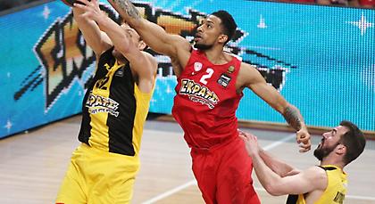 Μπιρτς: «Δεν θέλουμε να χάνουμε»