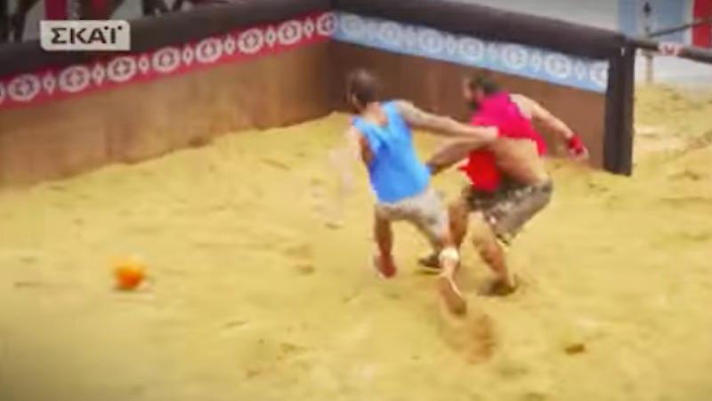 Έρχεται επικό επεισόδιο Survivor - «Διάσημοι» και «Μαχητές» παίζουν μπάλα για το έπαθλο (video)