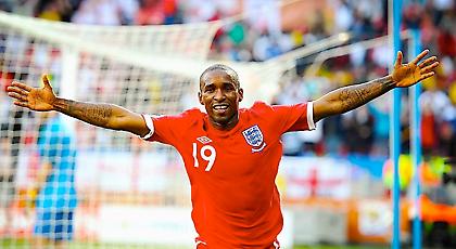 Επιστροφή Ντεφόε στην Εθνική Αγγλίας