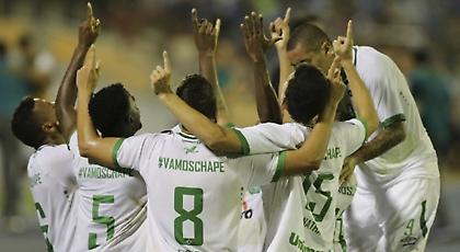 Πρόεδρος Σαπεκοένσε: «Μόνο δύο ομάδες προσφέρθηκαν να μας βοηθήσουν»