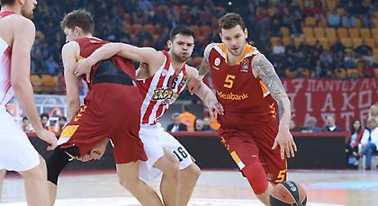 Απίστευτη «αυτοκτονία» του Ολυμπιακού!