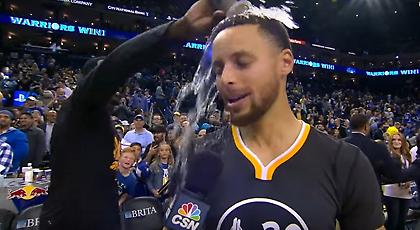 Ο Γκριν έλουσε τον Κάρι (video)