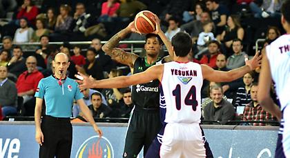 «Πάρτι» χωρίς Γουοναμέικερ για Νταρουσάφακα