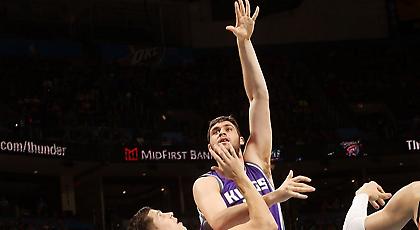 Καλός ο Παπαγιάννης, ασταμάτητοι Ίρβινγκ και Λίλαρντ