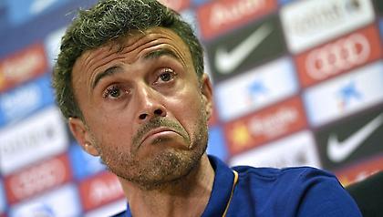 Απίστευτο: Δημοσιογράφος κοιμήθηκε την ώρα που μιλούσε ο Λουίς Ενρίκε (video)