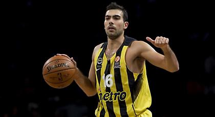 Ανεβάζει στροφές ο Σλούκας! (video)