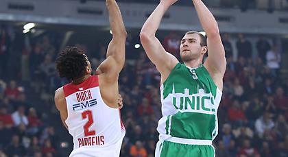 Εξετάζει Παραχούσκι η Μπαρτσελόνα