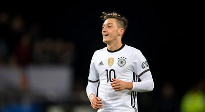 Με ηχηρές απουσίες η Γερμανία στο φιλικό με την Αγγλία