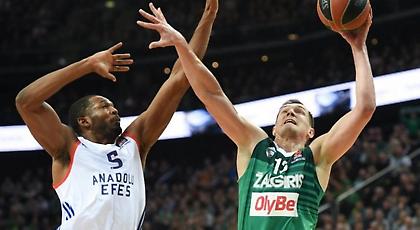 Πλησιάζει πρόκριση η Εφές, εκτός ο «Σάρας»