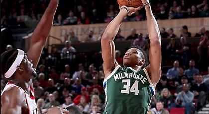 Giannis λαμπρός τους οδηγεί… στα play off