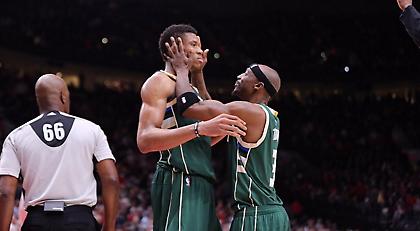 Το τρομερό κάρφωμα και η καθοριστική τάπα του Giannis (vids)