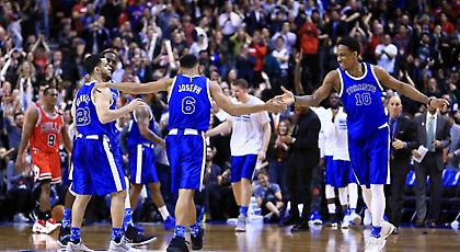 Αυτό παθαίνεις όταν ξυπνάς… δεινόσαυρους!