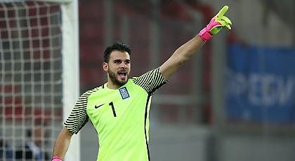 Κάλεσμα Σκίμπε σε Καρνέζη, Καρέλη, Παπαδόπουλο