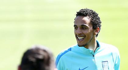 Στα χέρια του Ζέκα το ελληνικό διαβατήριο