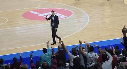 Όρμησε στον Λαμόνικα και αποβλήθηκε ο Μπαρτζώκας! (video)