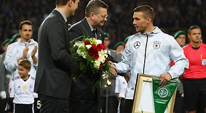 Το «αντίο» του Ποντόλσκι ήταν όνειρο! (pics)