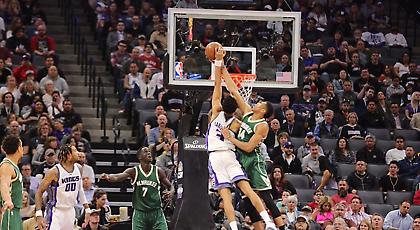 Αντετοκούνμπο: «Δεν βάζω τέτοια πίεση στον εαυτό μου»