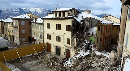 ΘΕΜΑ: Οδοιπορικό στην σεισμόπληκτη Ιταλία (pics+video)