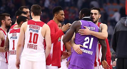 Στα αποδυτήρια του Ολυμπιακού ο Χάντερ