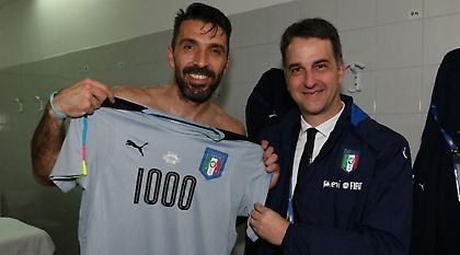 Ιστορική εμφάνιση για τον θρυλικό Μπουφόν