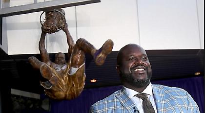 Παρουσία Κόμπι τα αποκαλυπτήρια στο άγαλμα του Σακίλ (video)