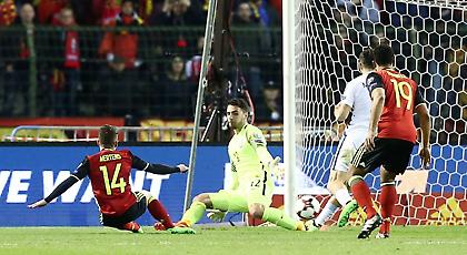 Η επική απόκρουση του Καπίνο στο τετ-α-τετ με τον Μέρτενς! (video)