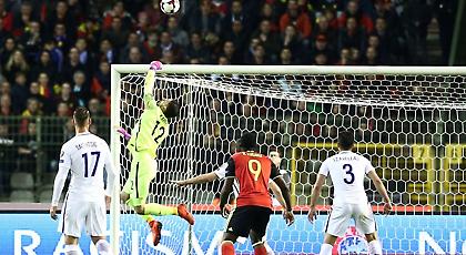 Η συγκλονιστική (και διπλή) επέμβαση του Καπίνο που κράτησε την ισοπαλία! (video)